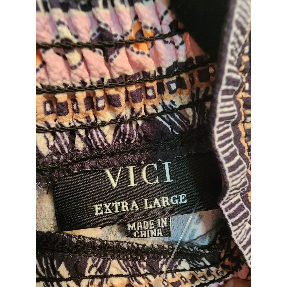 Vici Floral Bohemian Style Top Size XL - Picture 8 of 9